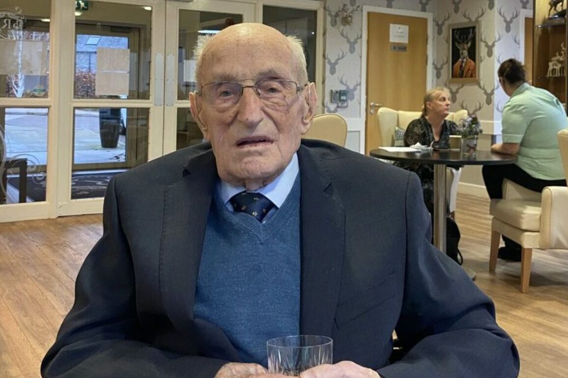 Alex Mair- Grampian TV legend dies aged 102