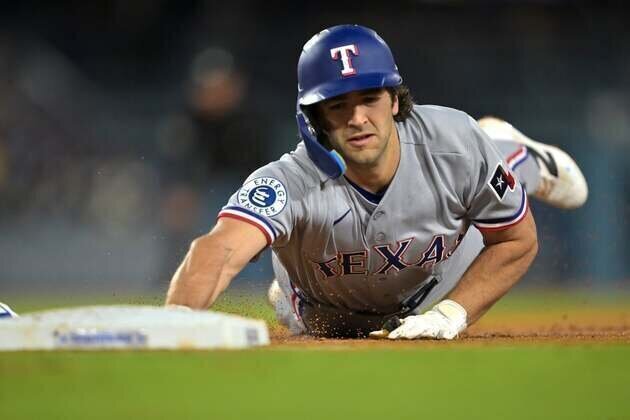 Rangers 2B Josh Smith battling viral meningitis