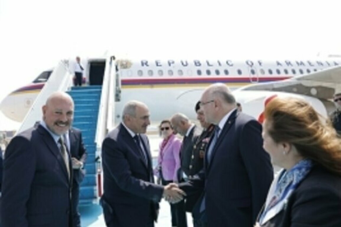 Pashinyan welcomed in Turkey by Deputy Foreign Minister Ekinci