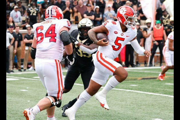 No. 5 Clemson faces BC, looks to extend win streak
