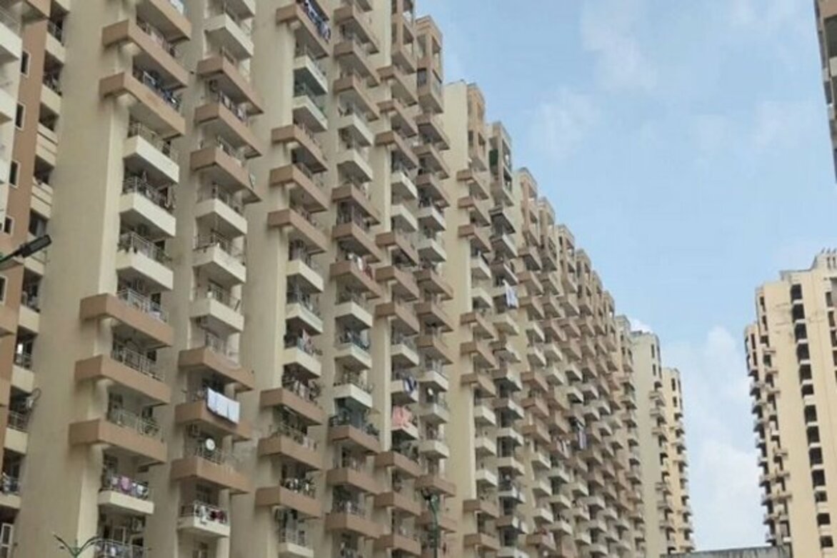 "Informed 400 people were affected due to water contamination in Supertech Eco Village-2"