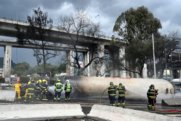 MEXICO-MEXICO CITY-GAS TANKER TRUCK-EXPLOSION