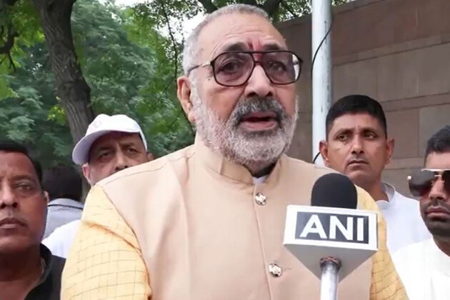 "Known for his ability to speak out against bad governance": Giriraj Singh pays tribute to former PM Chandra Shekhar