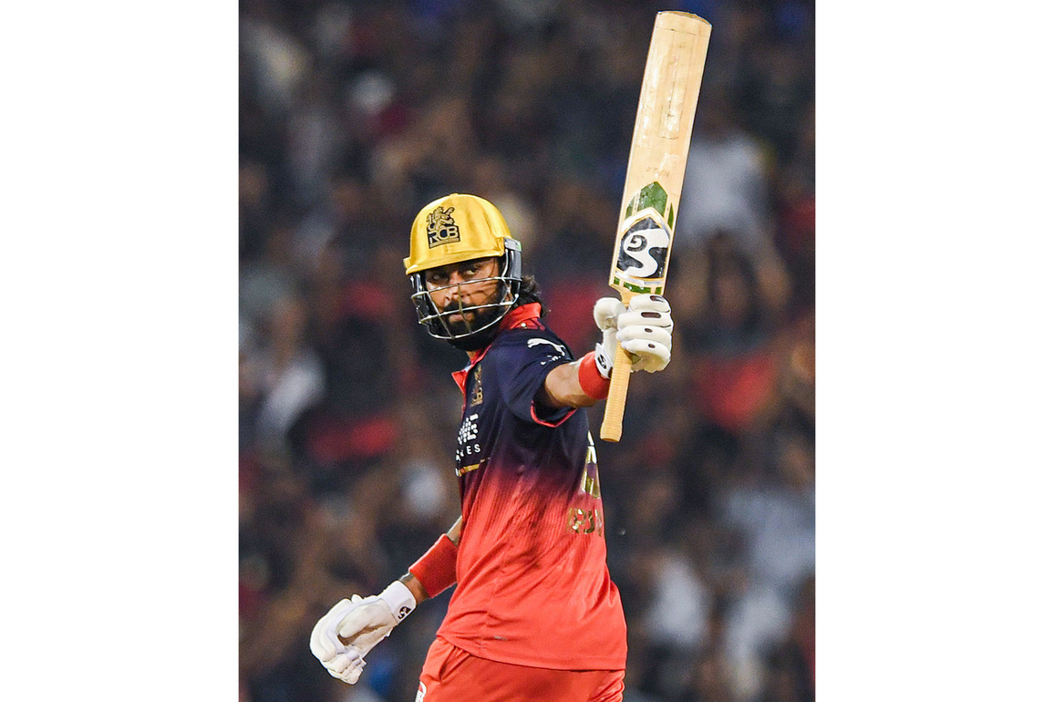 "He wanted it desperately": Boucher hails "street fighter" Krunal after match-winning knock vs MI