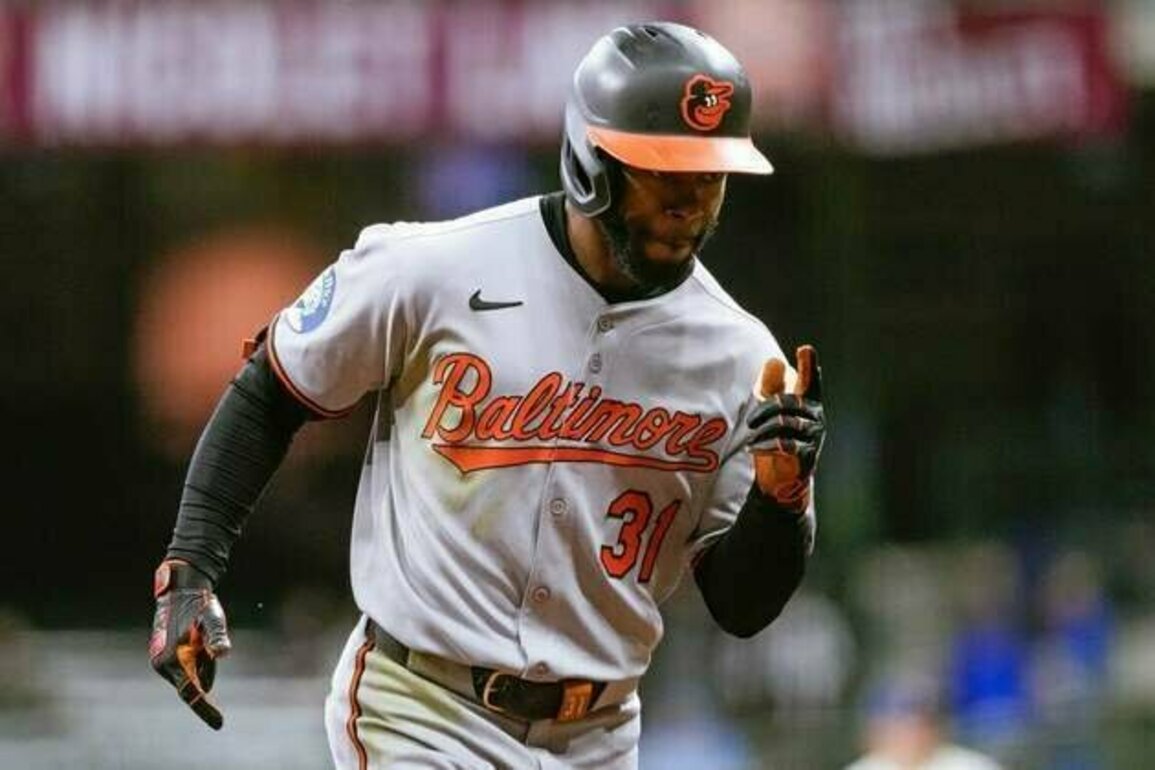 Orioles place OF Cedric Mullins (hamstring) on IL