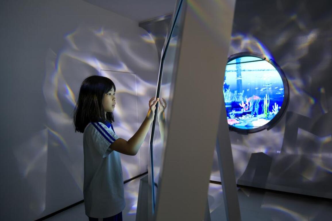 Tech tourism takes off as sci-fi meets reality in China