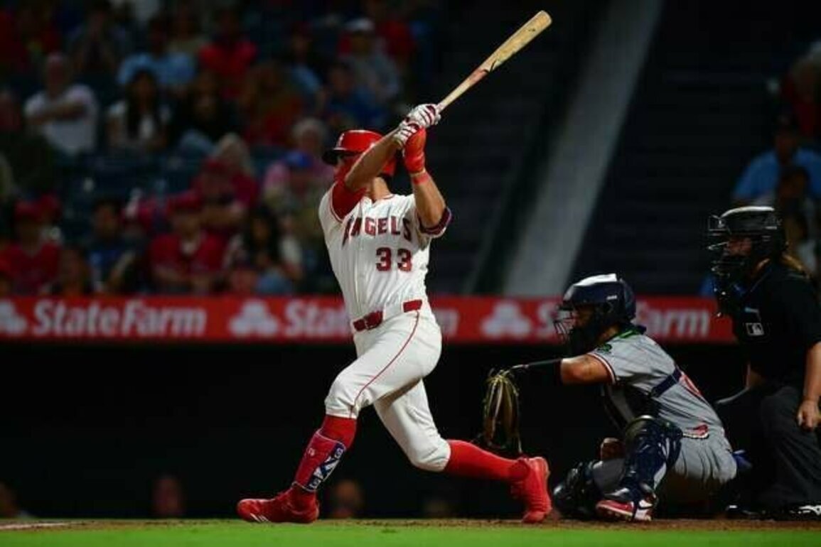 Angels' season-high 12 runs back Kyle Hendricks in win over Twins