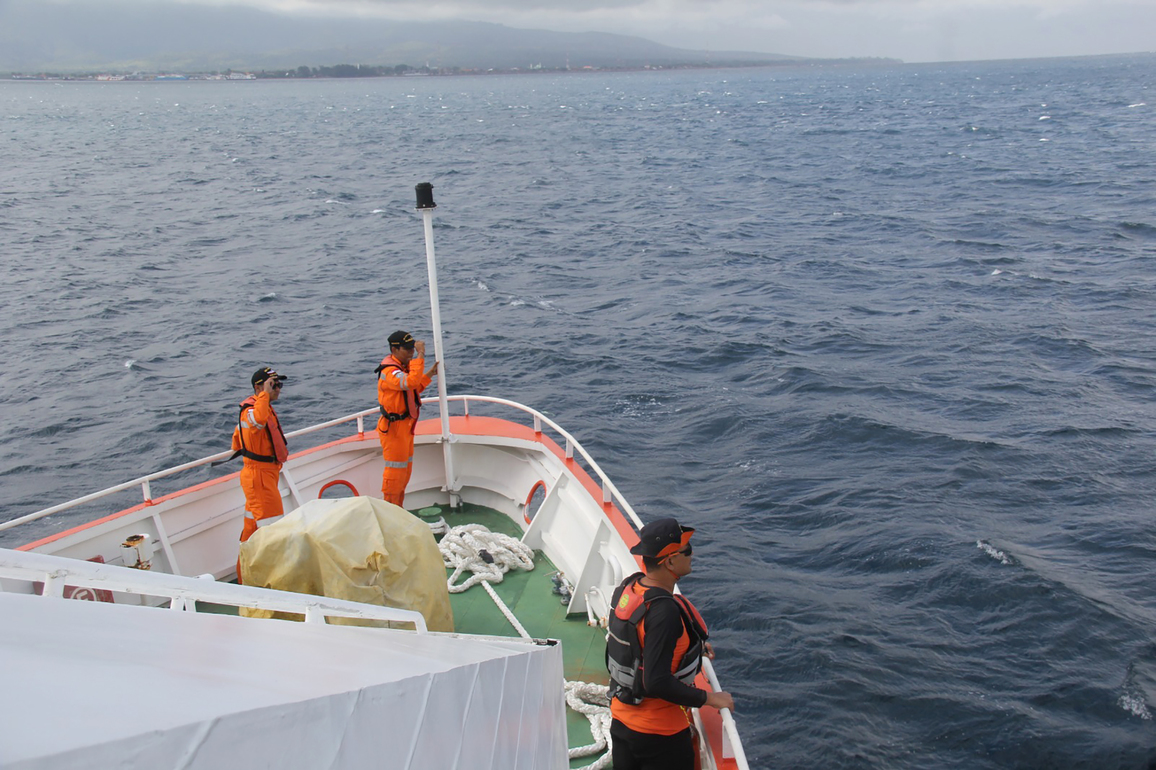 INDONESIA-EAST JAVA-FERRY ACCIDENT-SEARCH OPERATION