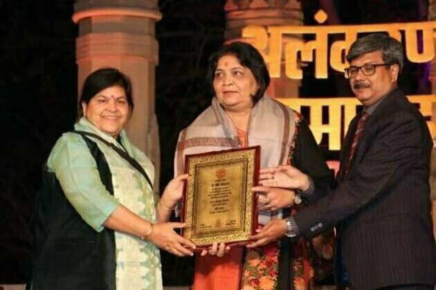 First classical solo Santoor player Dr Varsha Agarwal mesmerizes audiences at Rajasthan Forum's Desert Storm series in Jaipur