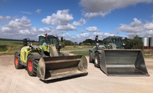 WorkSafe is urging farmers to be aware of the risks when using grain handling equipment like self-propelled augers and telehandlers. Credit: Mark Saunders. 