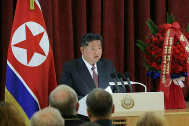 Kim Jong-un vows to defend Russia against West