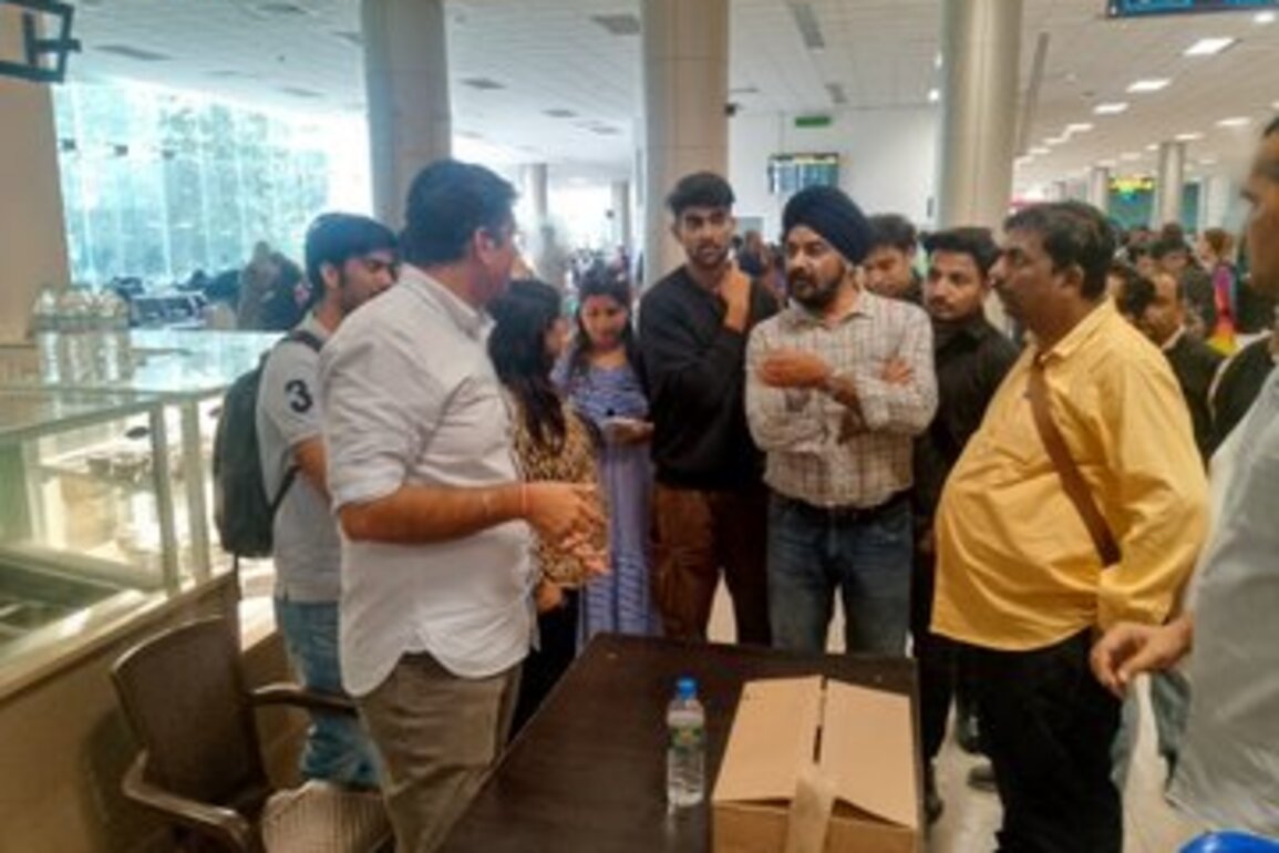 Cyclone Ditwah: Indian Mission assists stranded passengers at Colombo Airport amid flight disruptions