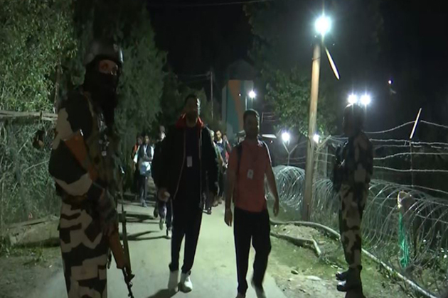 Jammu and Kashmir: 7th batch of devotees departs for Amarnath Yatra from Nunwan base camp