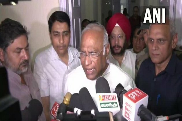 "Wouldn't be scared by such actions": Congress after Delhi police's visit to Rahul Gandhi's house