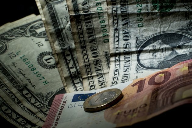 Key Asian bloc looking to dump dollar and euro media