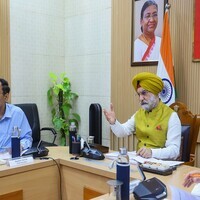Delhi LG appeals to citizens to help build safer, decongested capital