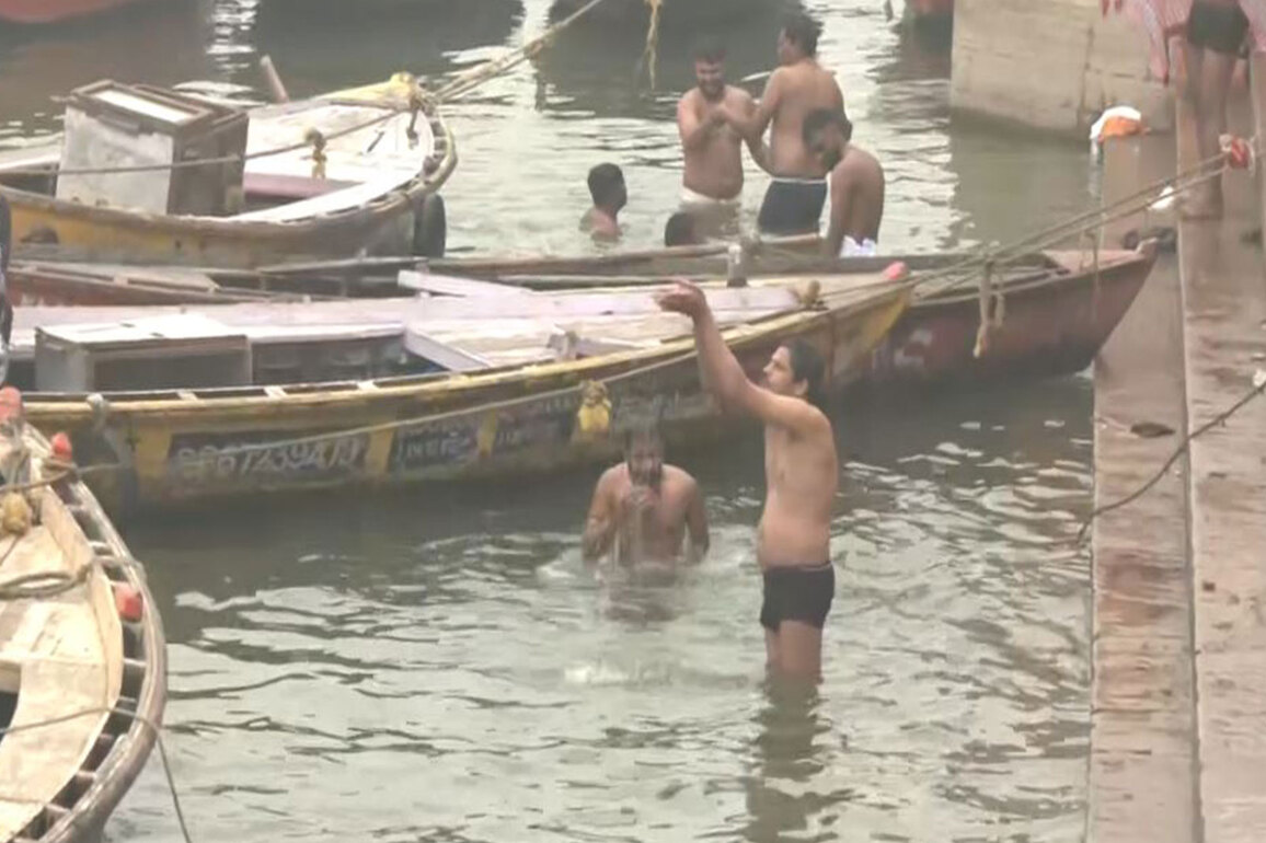 Ganga rituals continue in Varanasi despite dropping temperatures; dense fog blankets Prayagraj