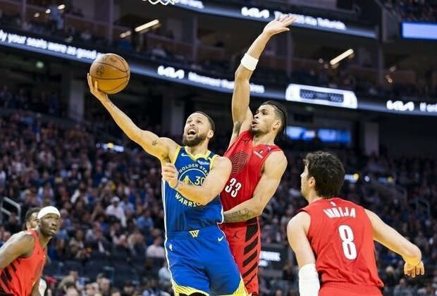 Warriors ride depth, 3-point shooting to win over Blazers