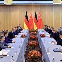 Chinese premier urges China, Germany to strengthen dialogue, address concerns
