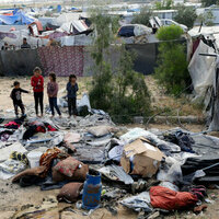 Thirteen Palestinians martyred, dozens injured in Gaza bombing