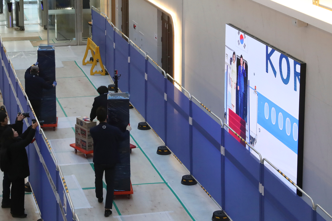 SOUTH KOREA-PRESIDENTIAL OFFICE-BLUE HOUSE-RETURN