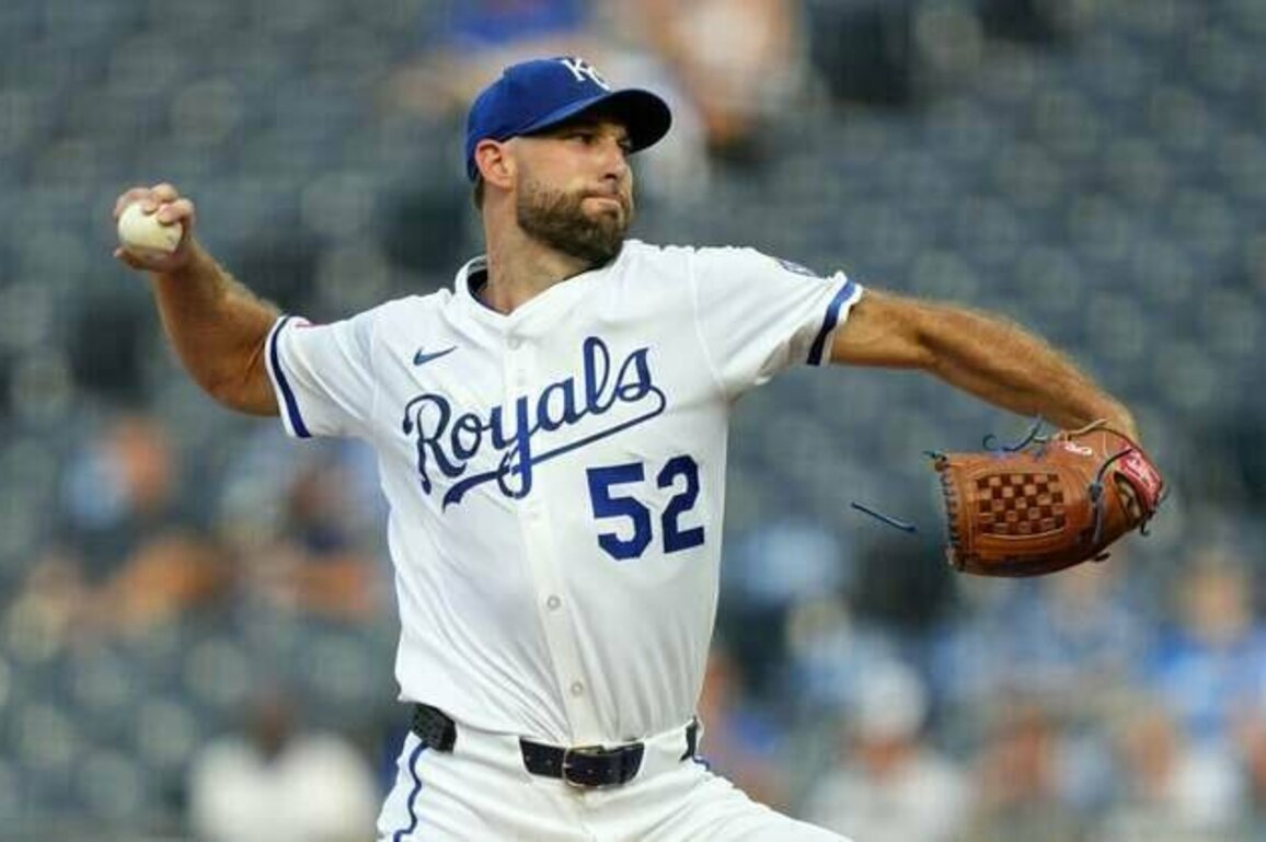 Royals' Michael Wacha faces Tigers, bids to extend recent good fortune