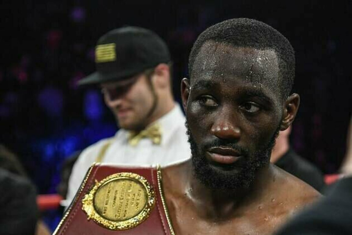 Terence Crawford weighs in at career-high 167.5 for Canelo Alvarez fight