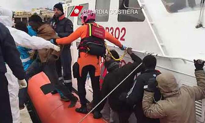 300 feared drowned in new Mediterranean boat tragedy 300 feared drowned in new Mediterranean boat tragedy