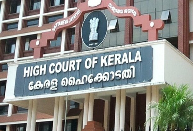 "Don't know whether appellants are having sleeping volcanoes of terrorism": Kerala HC dismisses pleas of accused who tried to join ISIS