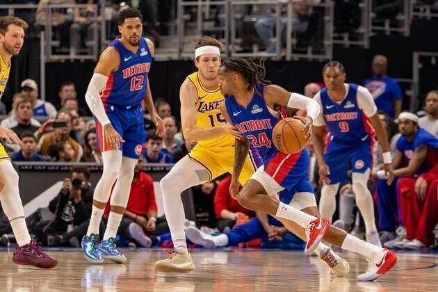Behind Daniss Jenkins' career night, Pistons end Lakers' win streak