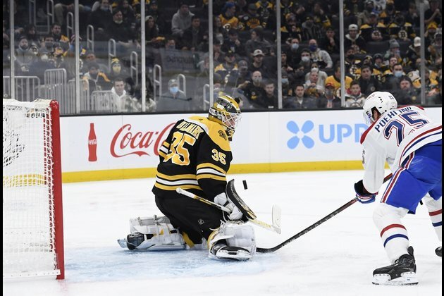 Blackhawks prospect Lukas Reichel likely to debut vs. Habs