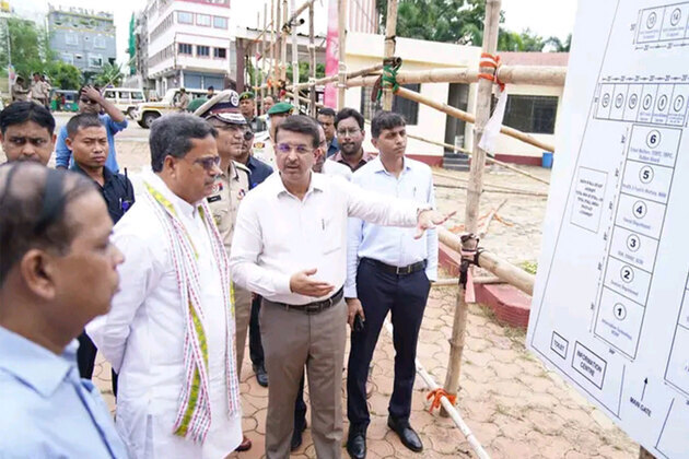 Tripura CM reviews preparations for Destination Tripura Business Conclave 2026