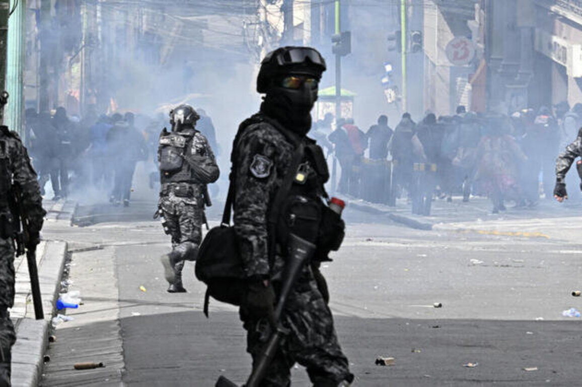 Bolivian president Rodrigo Paz targeted by new mass protests