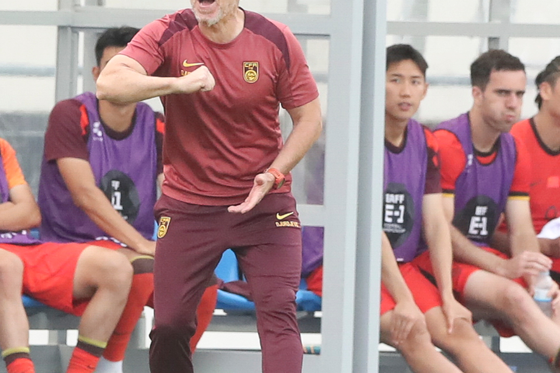 (SP)SOUTH KOREA-YONGIN-FOOTBALL-EAFF E-1-CHINA VS CHINA'S HONG KONG