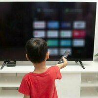 Anak dikepung konten digital? TV bisa bentuk kebiasaan menonton yang lebih terkontrol