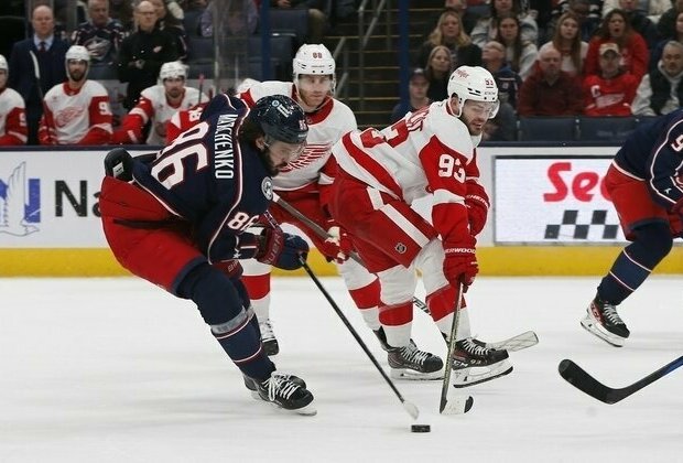 Blue Jackets, Red Wings commence critical series