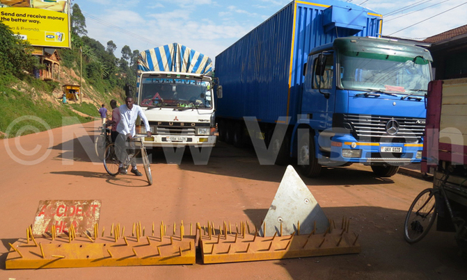Rwanda closes border with Uganda Rwanda closes border with Uganda