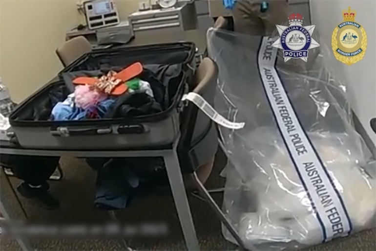 2 girls from France accused of importing $29 million worth of meth into Australia