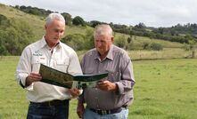 Rural Aid's John Warlters and Queensland beef farmer Ron Gehrke discussing the Pulse of the Paddock survey results.