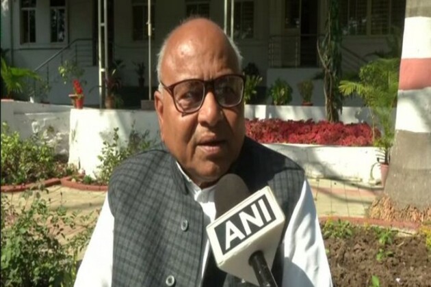 "Not right to talk at such low level...": MP Cong leader Govind Singh on Maharashtra CM Fadnavis's remark on Digvijaya Singh