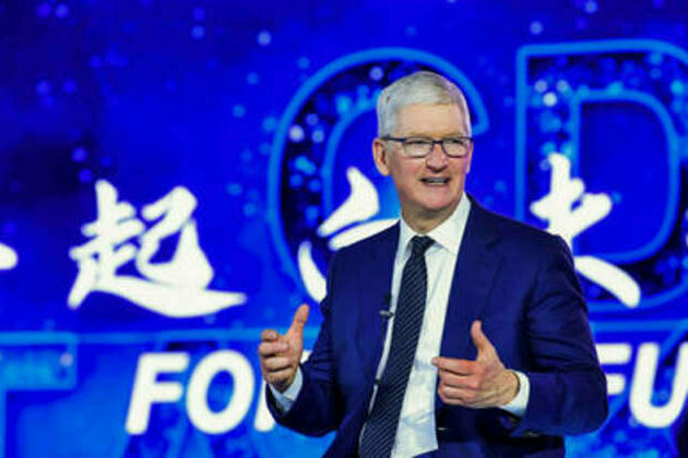 Apple boss hails China ties