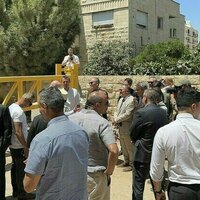Israeli troops fire warning shots at foreign diplomats 