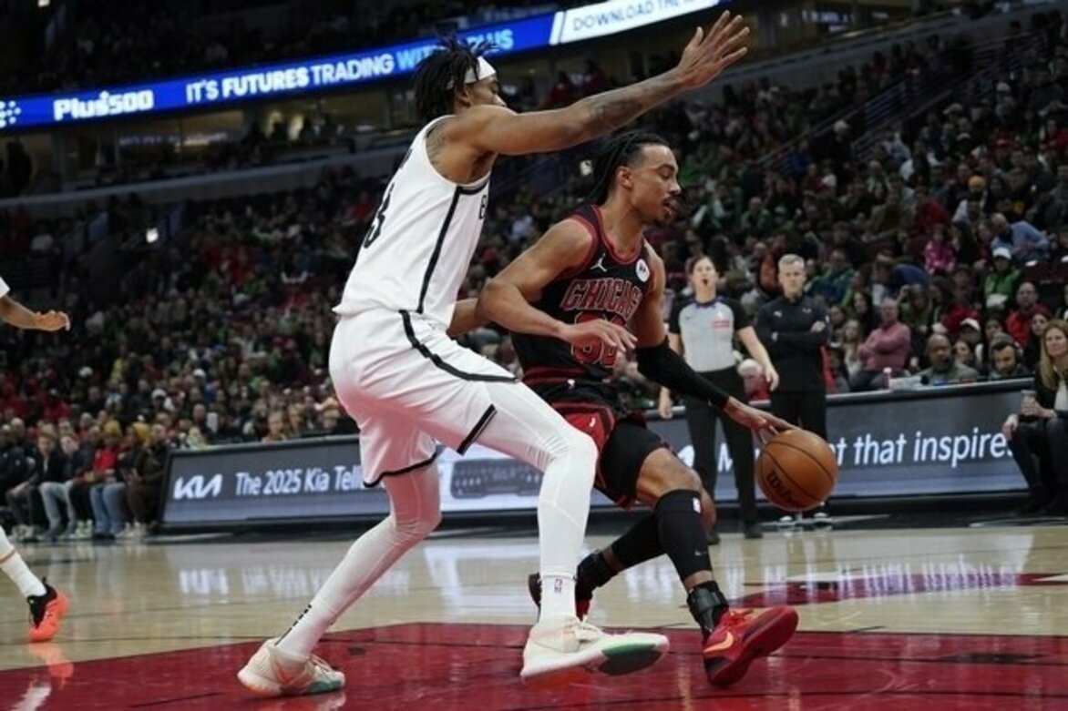 Bulls rally past Nets thanks to Coby White's big night