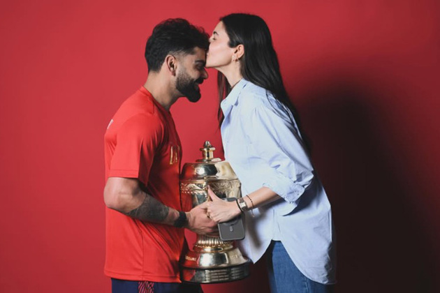 IPL 2026: Anushka Sharma plants a kiss on Virat Kohli's forehead as they celebrate RCB victory