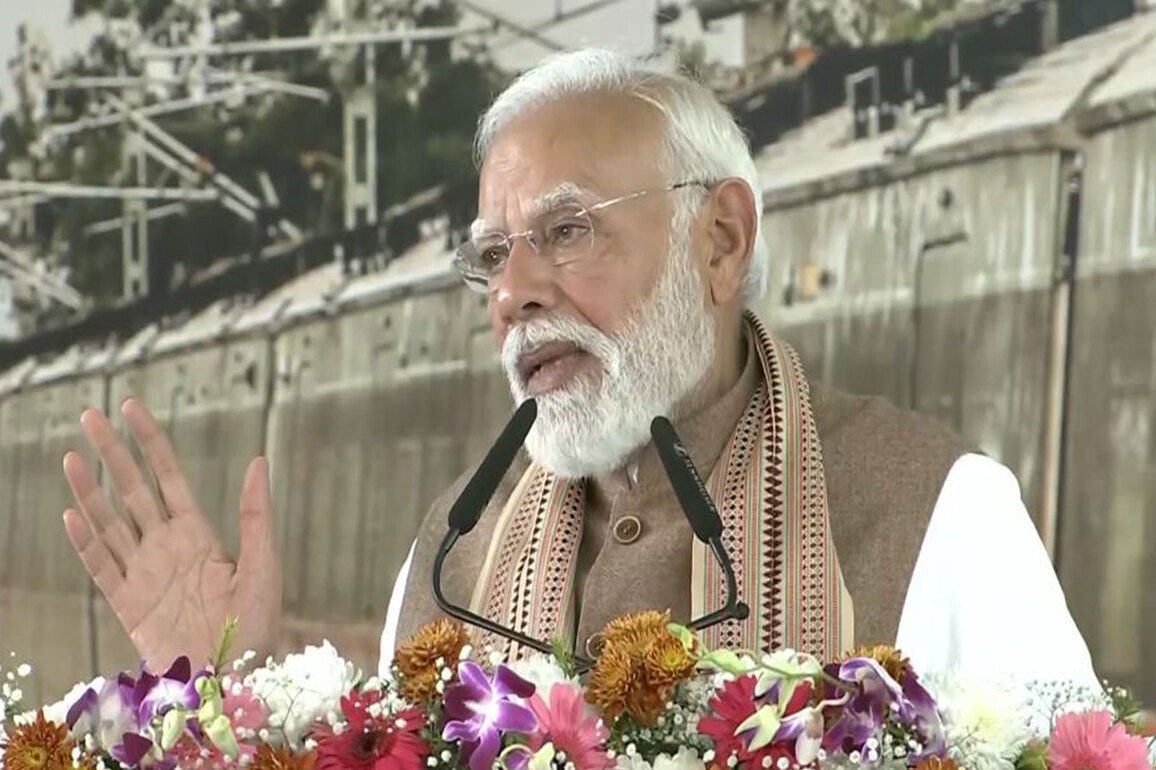 "Country knows Congress already naked": PM Modi slams 'shirtless' protest at AI Summit as "dirty" politics