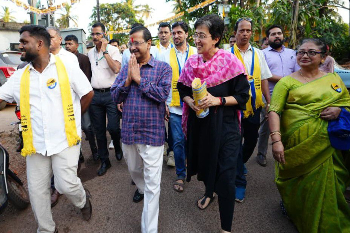 Goa: Arvind Kejriwal carries out door-to-door campaign in Anjuna ahead of Zilla panchayat elections