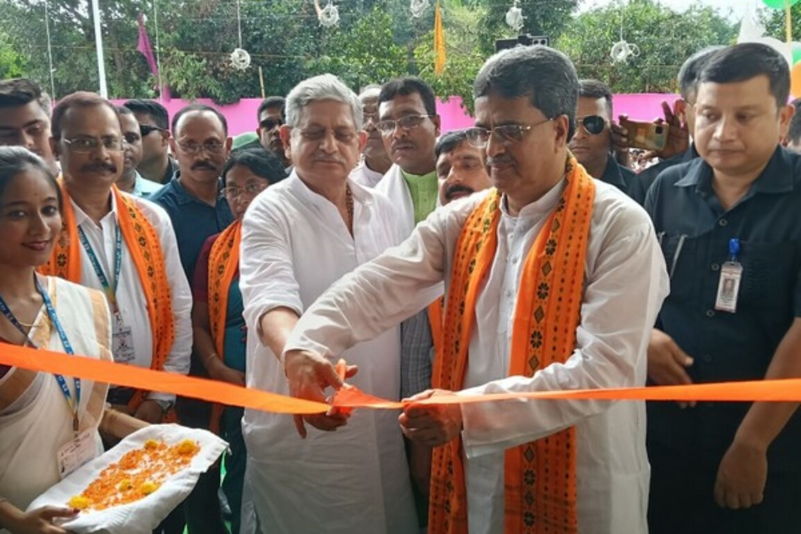Tripura CM Manik Saha inaugurates 40 TLPD milk plant, dairy unit-ll at Bamutia