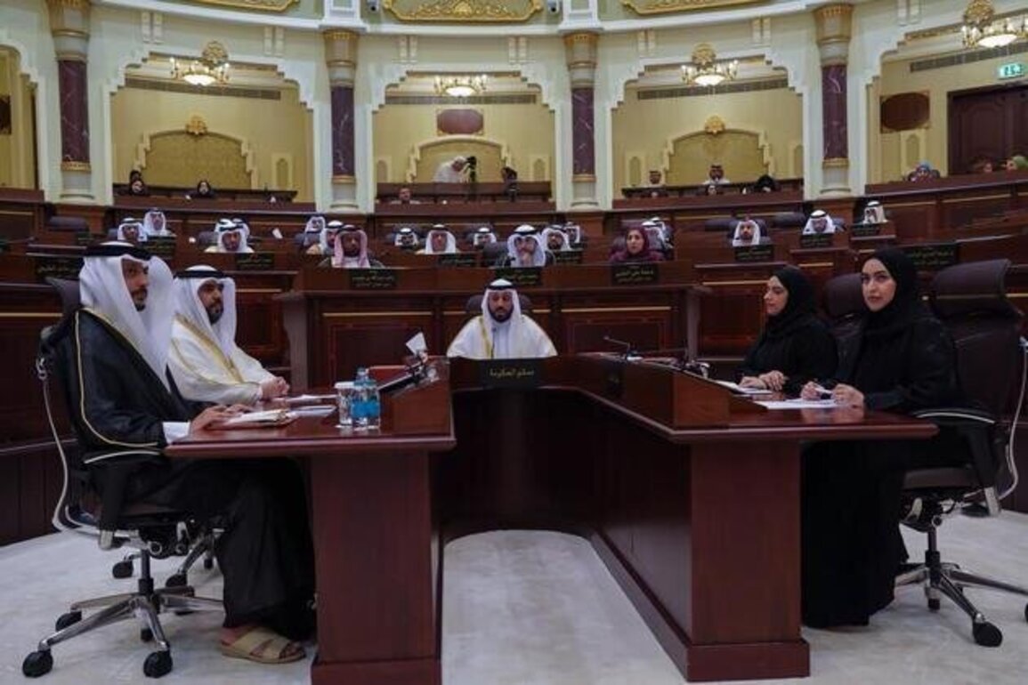 Sharjah Consultative Council discusses Sharjah Department of Human Resources policies