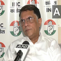 No holds barred fight in Congress, now Pawan Khera cites Tharoor's 2018 critique of surgical strikes