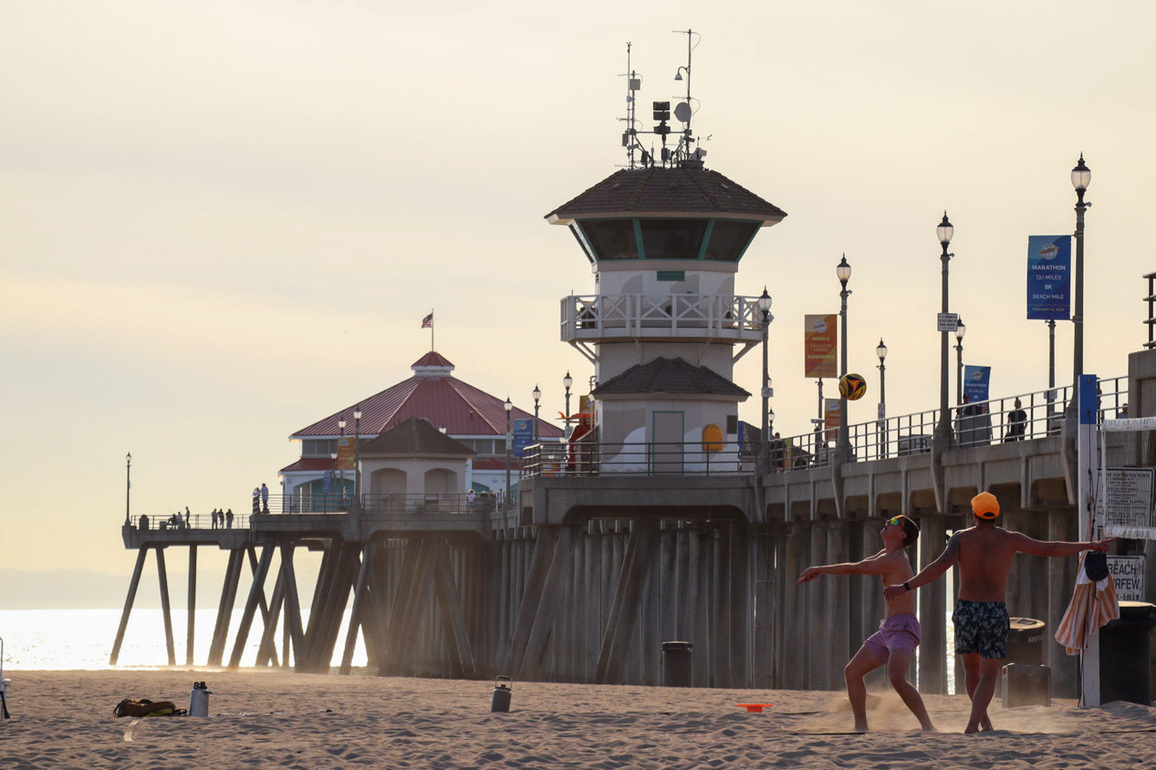 Huntington Beach Looks to Join Coalition of Cities Eying a Sacramento Showdown